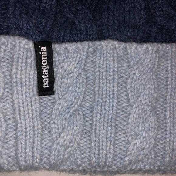 🆕 Patagonia Fleece Lined Pom Beanie ⭐️ NWT 🆕 - Picture 3 of 6